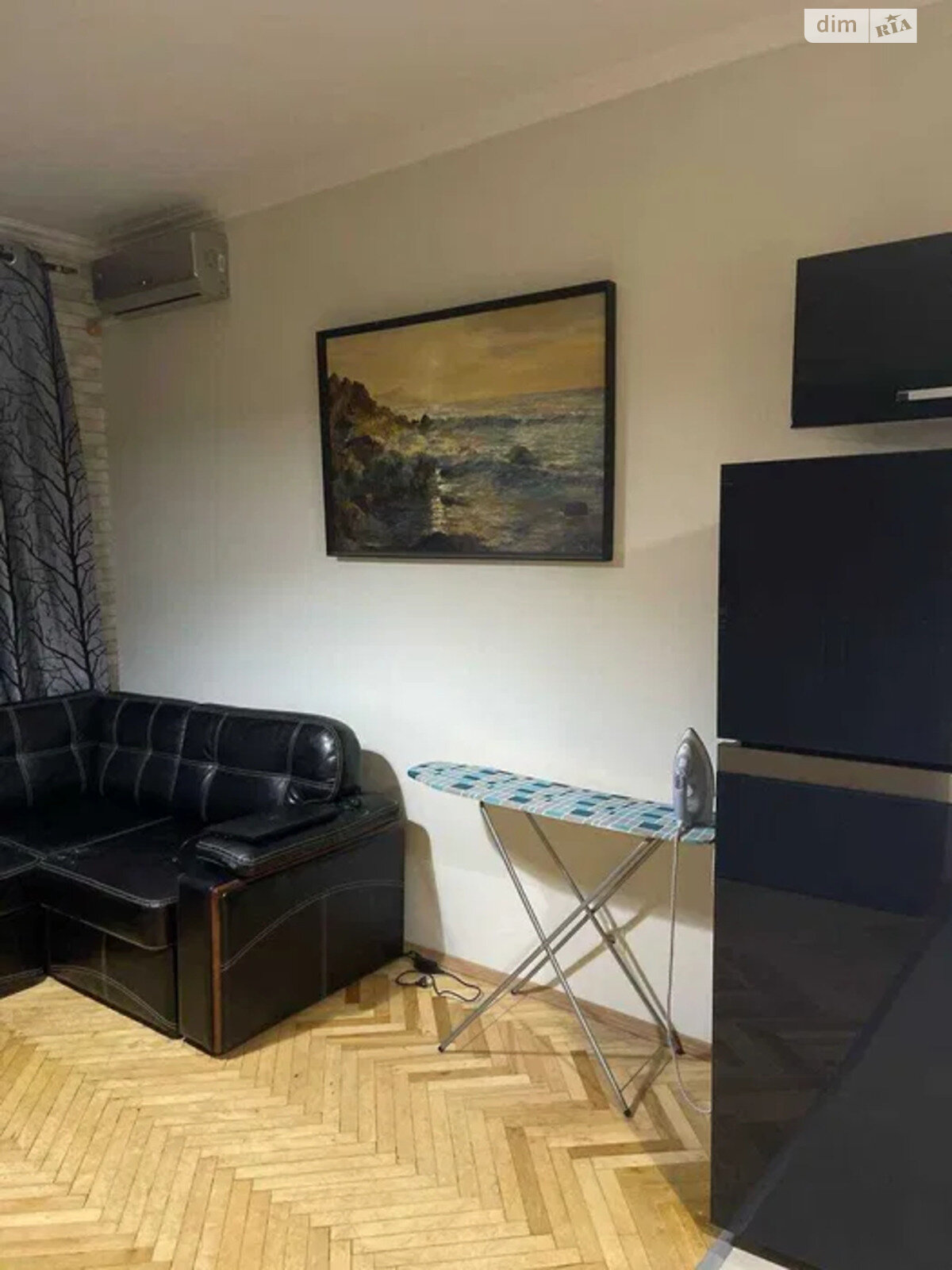 Продажа двухкомнатной квартиры в Киеве, на ул. Владимирская 7, район Старый Киев фото 1 Продажа двухкомнатной квартиры в Киеве, на ул. Владимирская 7, район Старый Киев фото 1