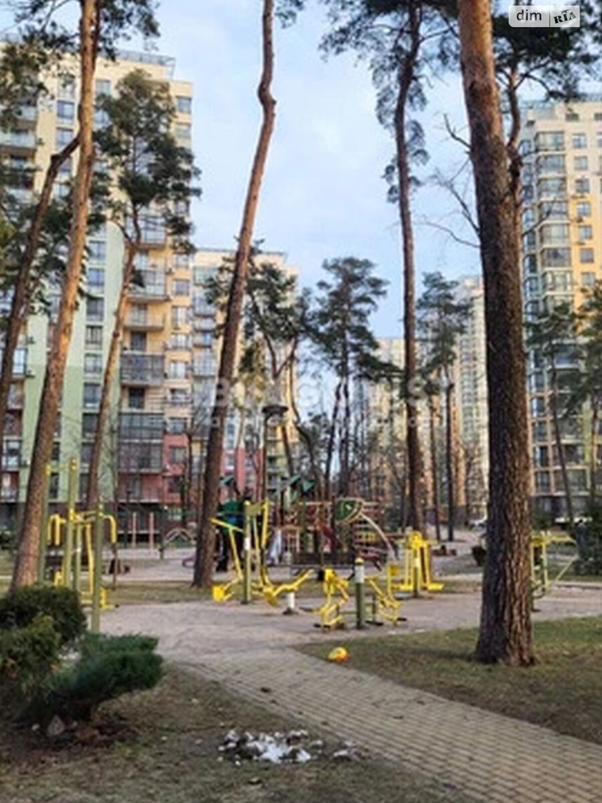 Продаж трикімнатної квартири в Києві, на вул. Анатолія Петрицького 17А, район Святошин фото 1 Продаж трикімнатної квартири в Києві, на вул. Анатолія Петрицького 17А, район Святошин фото 1
