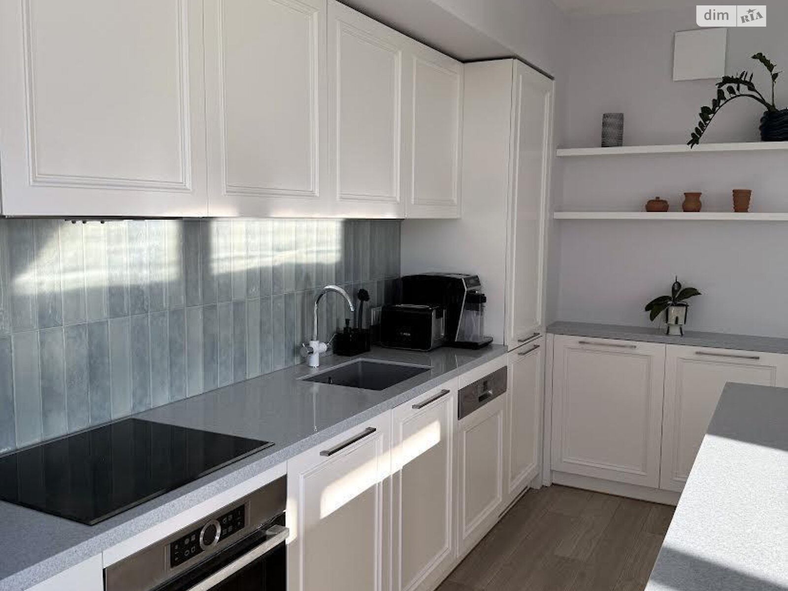 Продажа четырехкомнатной квартиры в Киеве, на ул. Анатолия Петрицкого 17А, район Святошино фото 1 Продажа четырехкомнатной квартиры в Киеве, на ул. Анатолия Петрицкого 17А, район Святошино фото 1