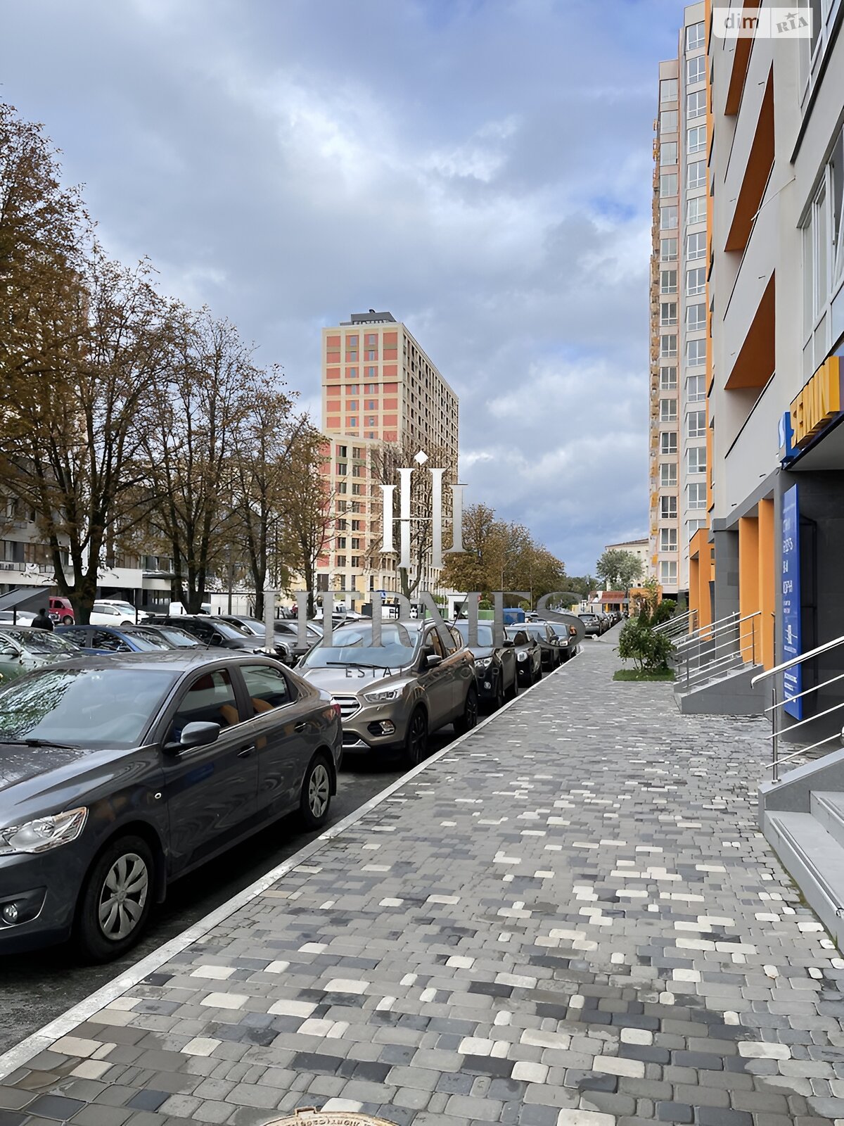 Продаж трикімнатної квартири в Києві, на просп. Берестейський 67Б, район Святошин фото 1 Продаж трикімнатної квартири в Києві, на просп. Берестейський 67Б, район Святошин фото 1
