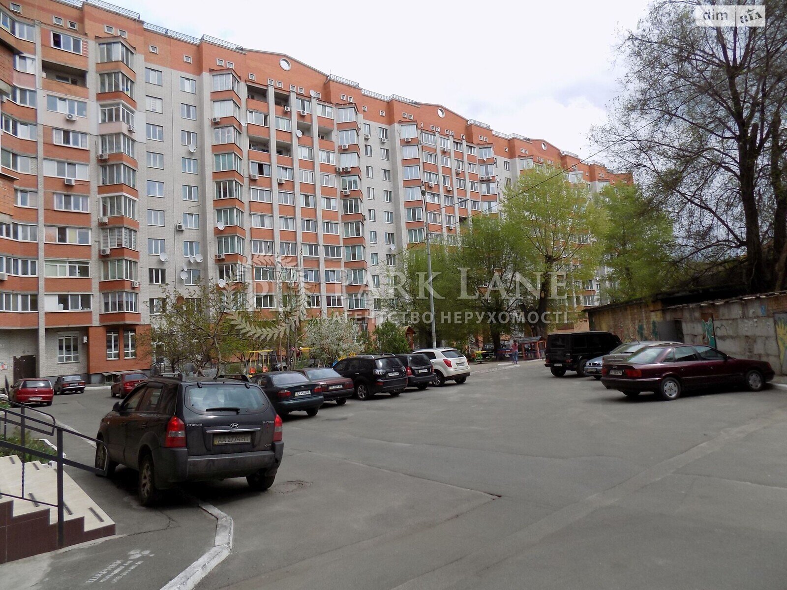 Продажа двухкомнатной квартиры в Киеве, на ул. Хмельницкая 10, район Святошино фото 1