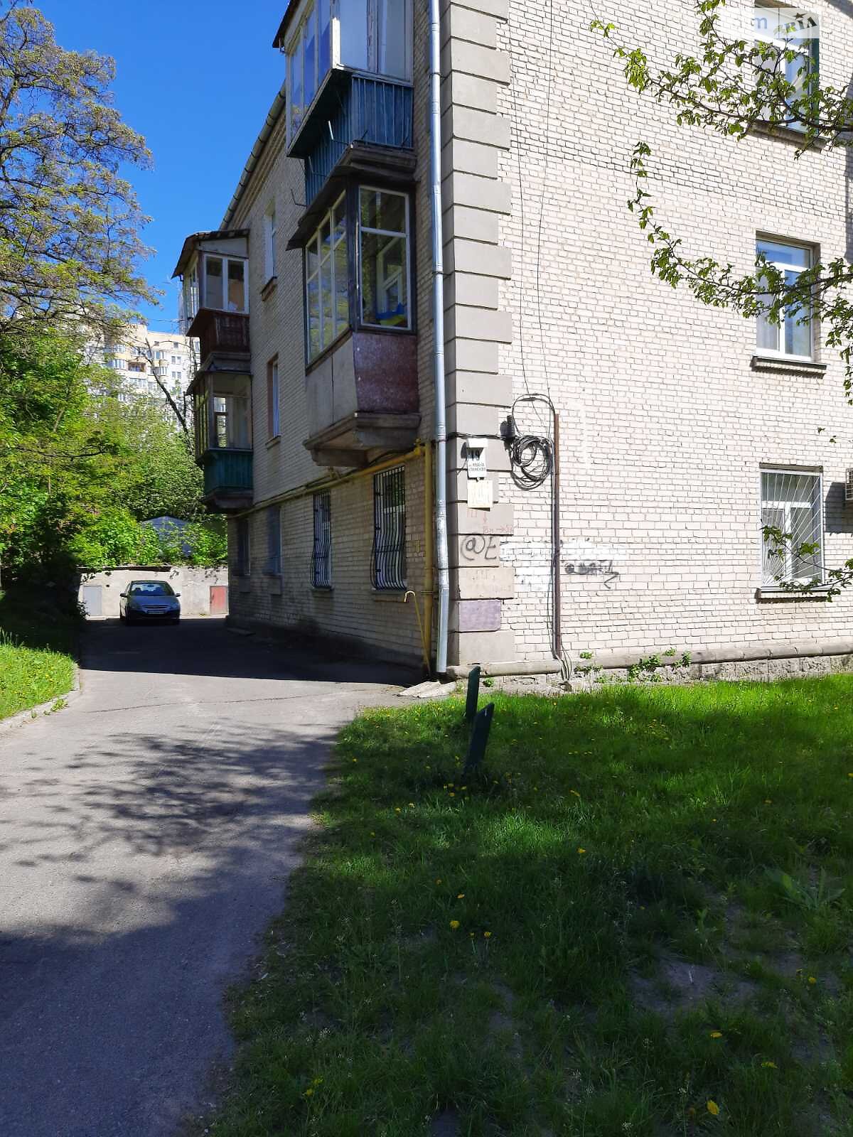 Продаж трикімнатної квартири в Києві, на вул. Івана Крамського 19, район Святошин фото 1 Продаж трикімнатної квартири в Києві, на вул. Івана Крамського 19, район Святошин фото 1