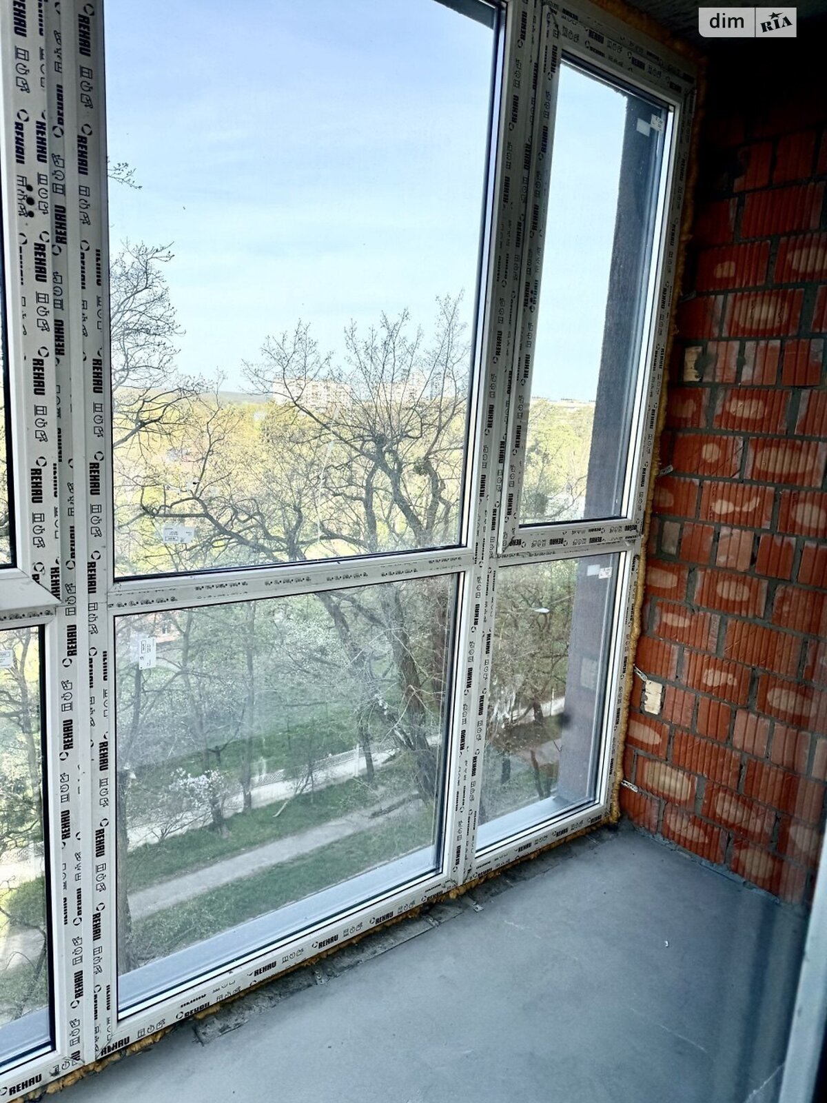 Продажа двухкомнатной квартиры в Киеве, на ул. Живописная 3, район Святошино фото 1 Продажа двухкомнатной квартиры в Киеве, на ул. Живописная 3, район Святошино фото 1
