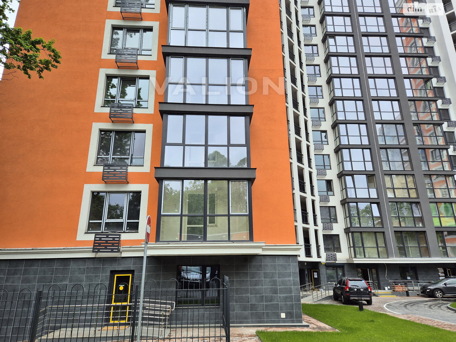 Продаж двокімнатної квартири в Києві, на вул. Живописна 3, район Святошин фото 1 Продаж двокімнатної квартири в Києві, на вул. Живописна 3, район Святошин фото 1