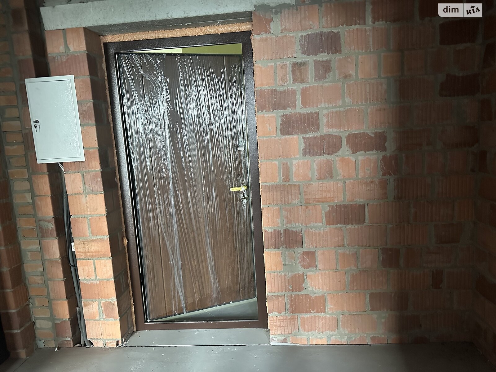 Продаж однокімнатної квартири в Києві, на вул. Живописна 3, район Святошин фото 1 Продаж однокімнатної квартири в Києві, на вул. Живописна 3, район Святошин фото 1
