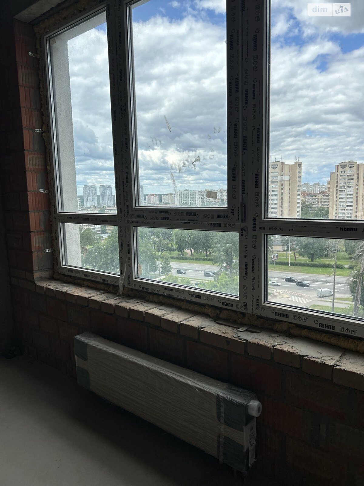 Продаж однокімнатної квартири в Києві, на вул. Живописна 3, район Святошин фото 1 Продаж однокімнатної квартири в Києві, на вул. Живописна 3, район Святошин фото 1