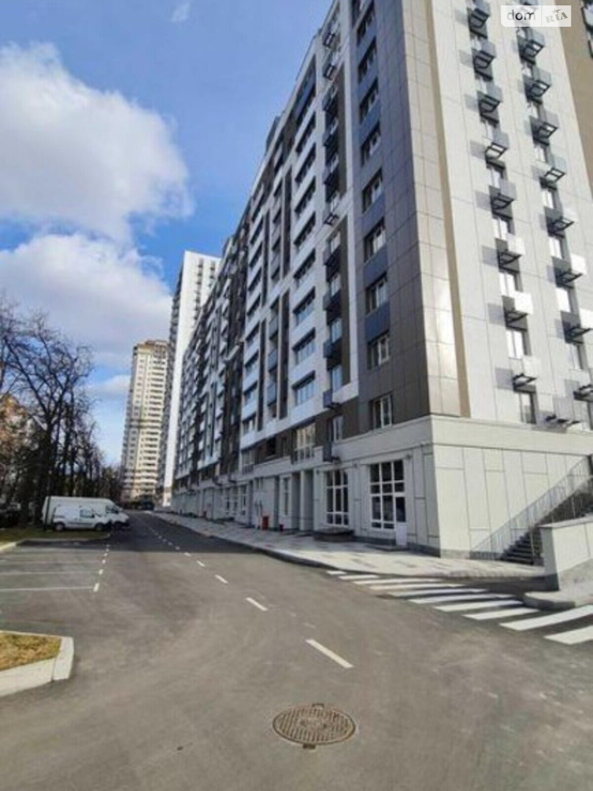 Продаж трикімнатної квартири в Києві, на пл. Львівська 15, район Святошин фото 1