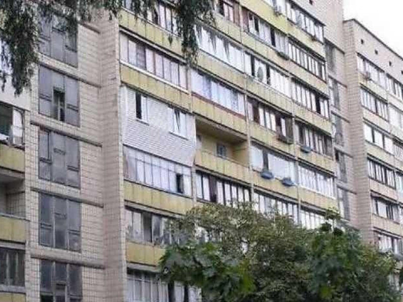 Продаж однокімнатної квартири в Києві, на вул. Михайла Котельникова 87, район Святошин фото 1