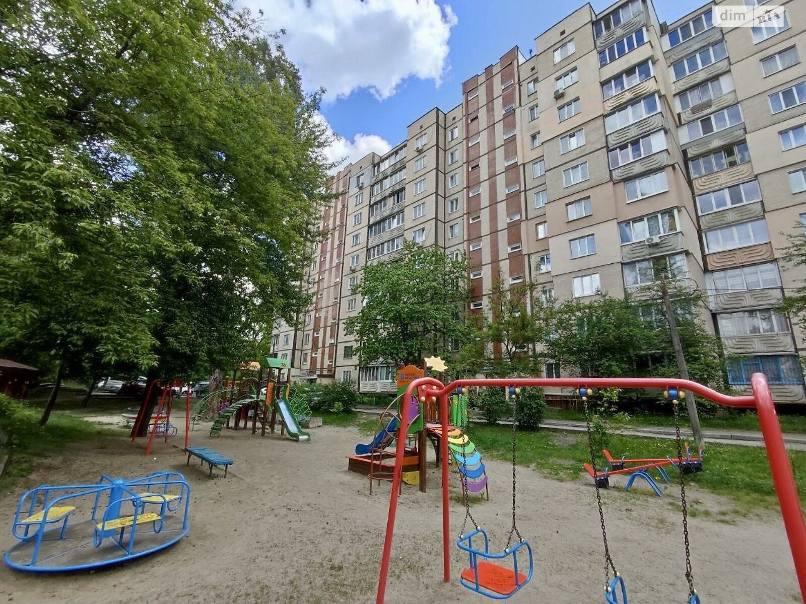 Продаж двокімнатної квартири в Києві, на вул. Михайла Котельникова 25, район Святошин фото 1 Продаж двокімнатної квартири в Києві, на вул. Михайла Котельникова 25, район Святошин фото 1