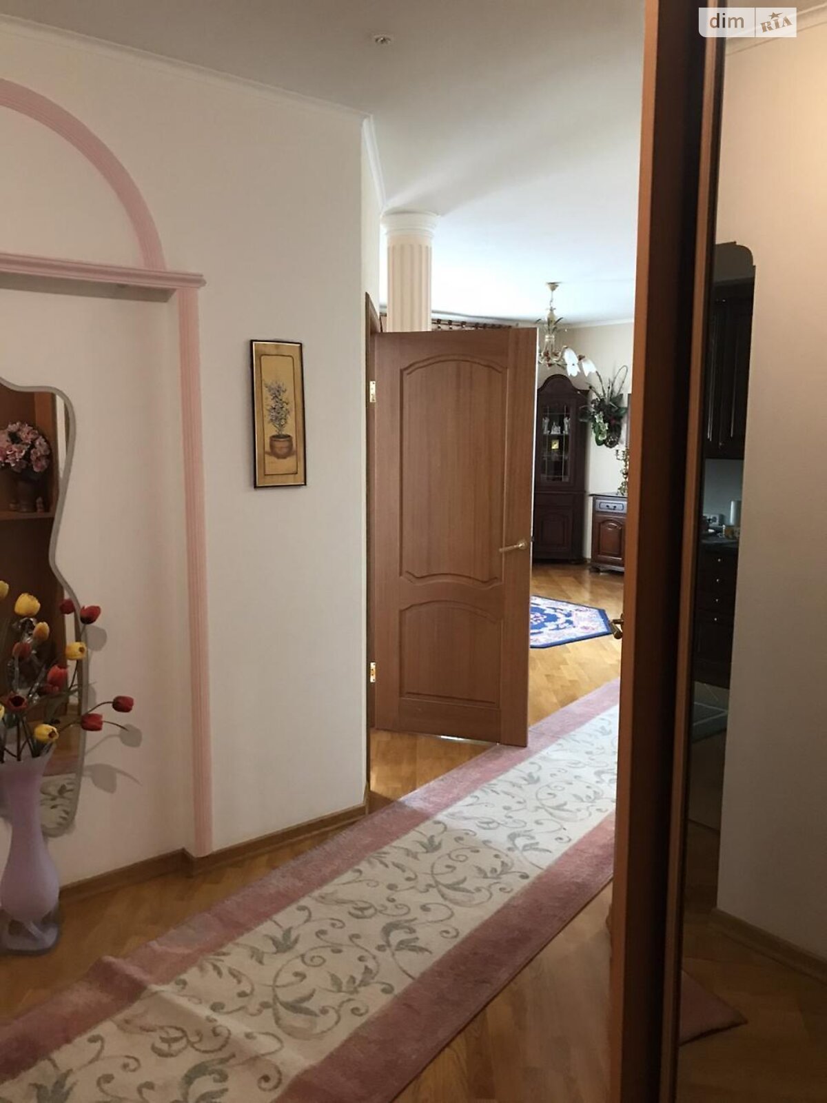 Продажа трехкомнатной квартиры в Киеве, на просп. Берестейский 105, район Святошино фото 1