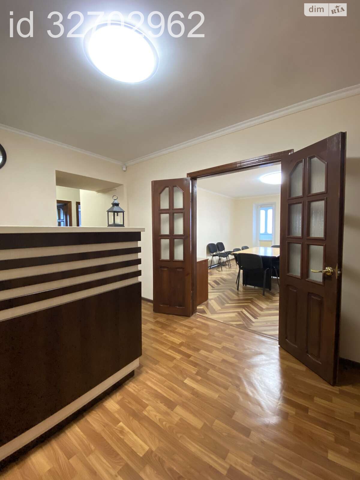 Продаж чотирикімнатної квартири в Києві, на вул. Святошинська 4, район Святошин фото 1 Продаж чотирикімнатної квартири в Києві, на вул. Святошинська 4, район Святошин фото 1