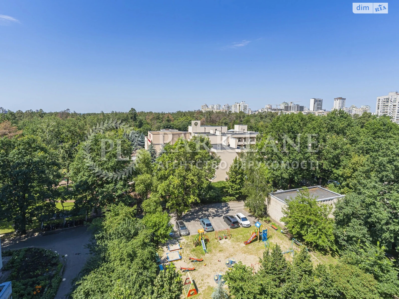 Продажа трехкомнатной квартиры в Киеве, на пер. Святошинский 2, район Святошино фото 1 Продажа трехкомнатной квартиры в Киеве, на пер. Святошинский 2, район Святошино фото 1