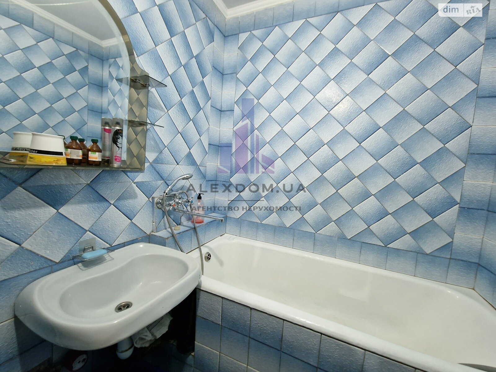 Продажа двухкомнатной квартиры в Киеве, на ул. Василия Стуса 9, район Святошино фото 1 Продажа двухкомнатной квартиры в Киеве, на ул. Василия Стуса 9, район Святошино фото 1