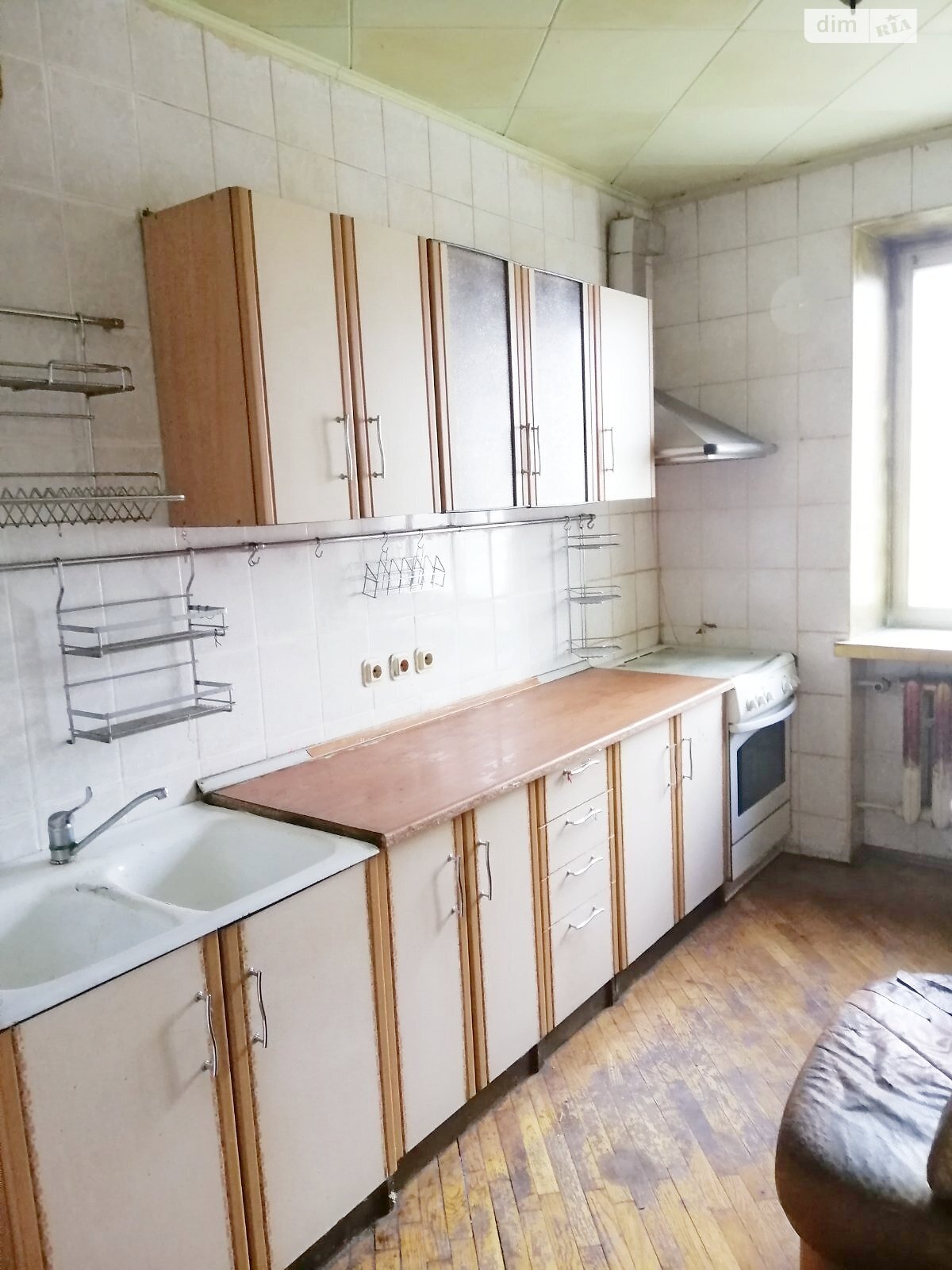 Продаж трикімнатної квартири в Києві, на вул. Верховинна 91, район Святошин фото 1 Продаж трикімнатної квартири в Києві, на вул. Верховинна 91, район Святошин фото 1