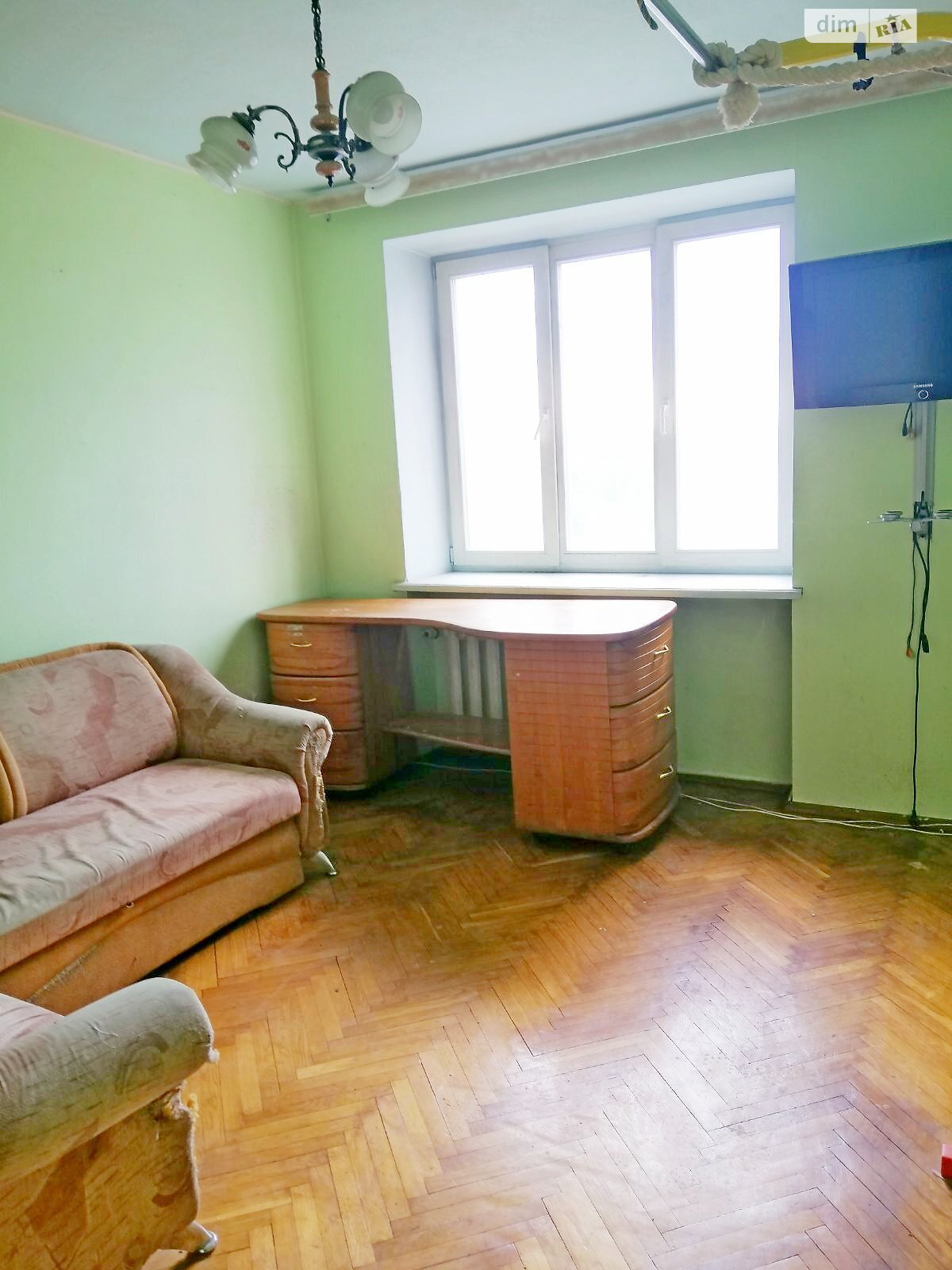 Продаж трикімнатної квартири в Києві, на вул. Верховинна 91, район Святошин фото 1 Продаж трикімнатної квартири в Києві, на вул. Верховинна 91, район Святошин фото 1