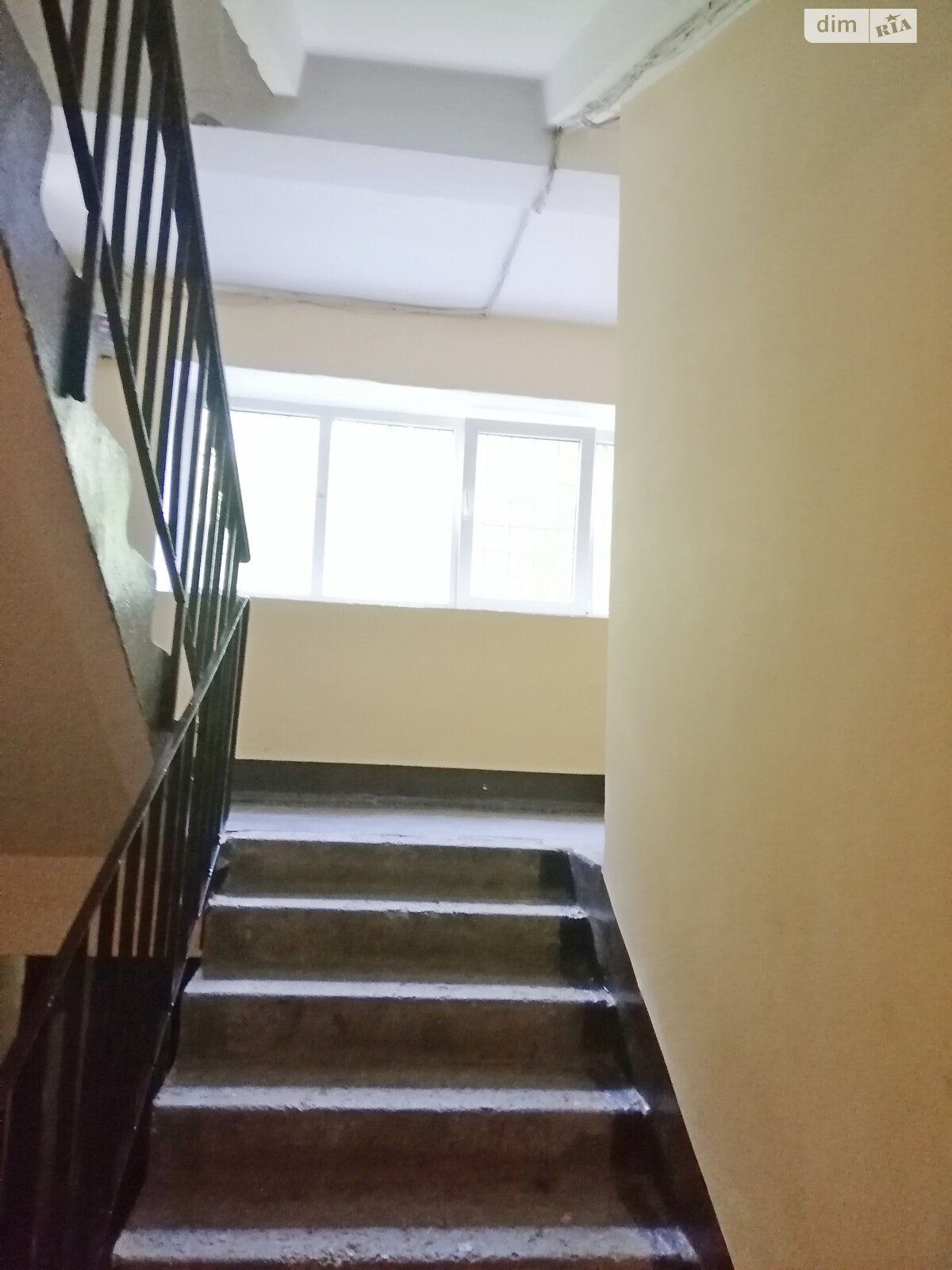 Продажа двухкомнатной квартиры в Киеве, на ул. Верховинная 82, район Святошино фото 1 Продажа двухкомнатной квартиры в Киеве, на ул. Верховинная 82, район Святошино фото 1