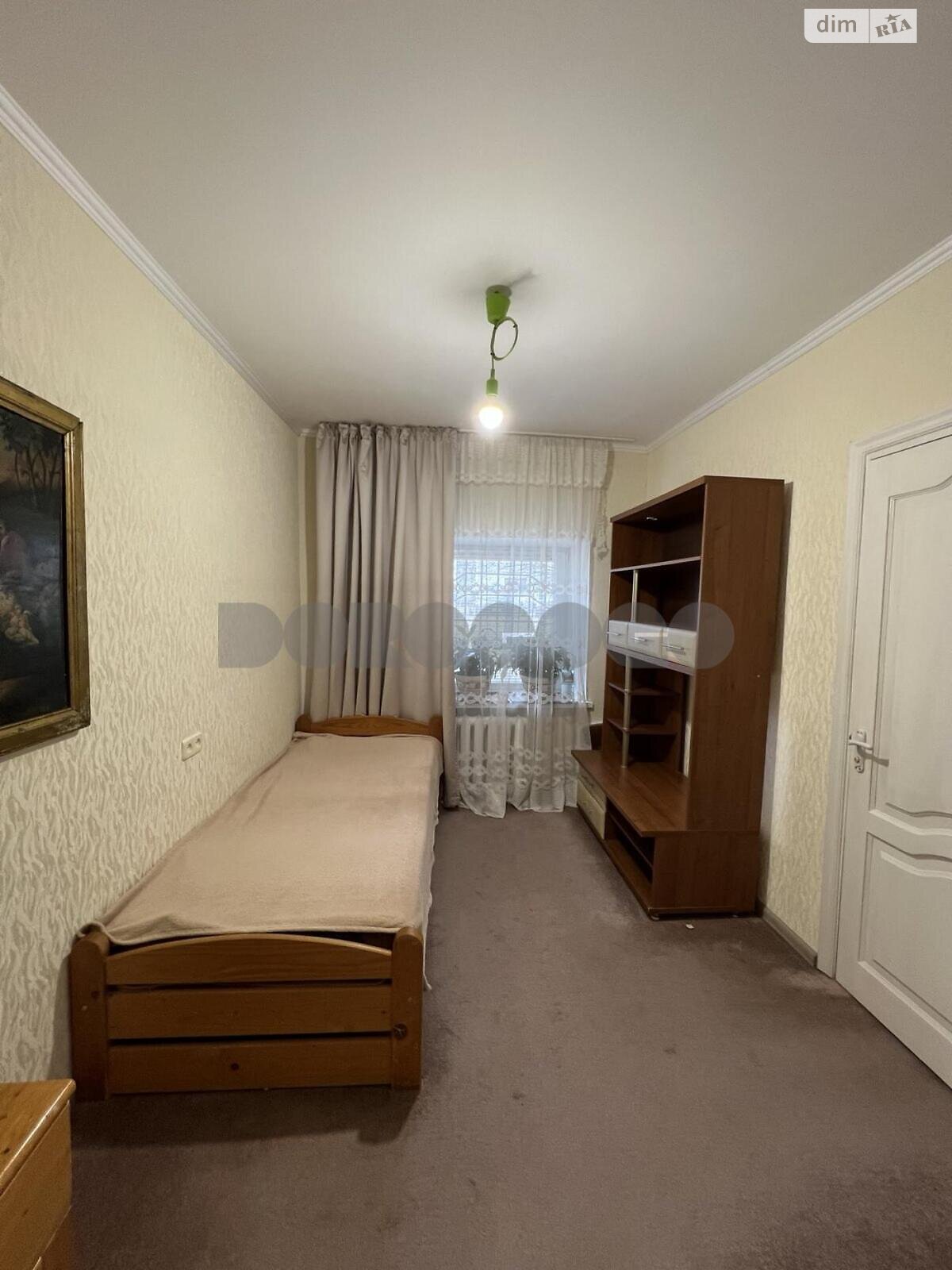 Продаж трикімнатної квартири в Києві, на просп. Леся Курбаса, район Святошинський фото 1 Продаж трикімнатної квартири в Києві, на просп. Леся Курбаса, район Святошинський фото 1