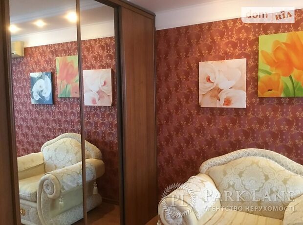 Продажа четырехкомнатной квартиры в Киеве, на ул. Академика Булаховского 5б, район Святошинский фото 1 Продажа четырехкомнатной квартиры в Киеве, на ул. Академика Булаховского 5б, район Святошинский фото 1
