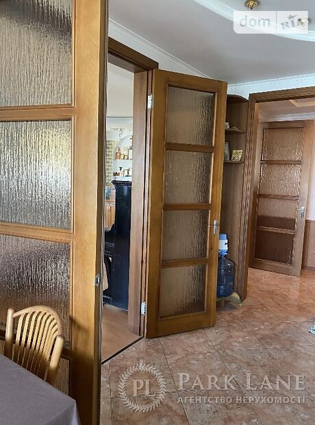 Продажа четырехкомнатной квартиры в Киеве, на ул. Академика Булаховского 5б, район Святошинский фото 1 Продажа четырехкомнатной квартиры в Киеве, на ул. Академика Булаховского 5б, район Святошинский фото 1