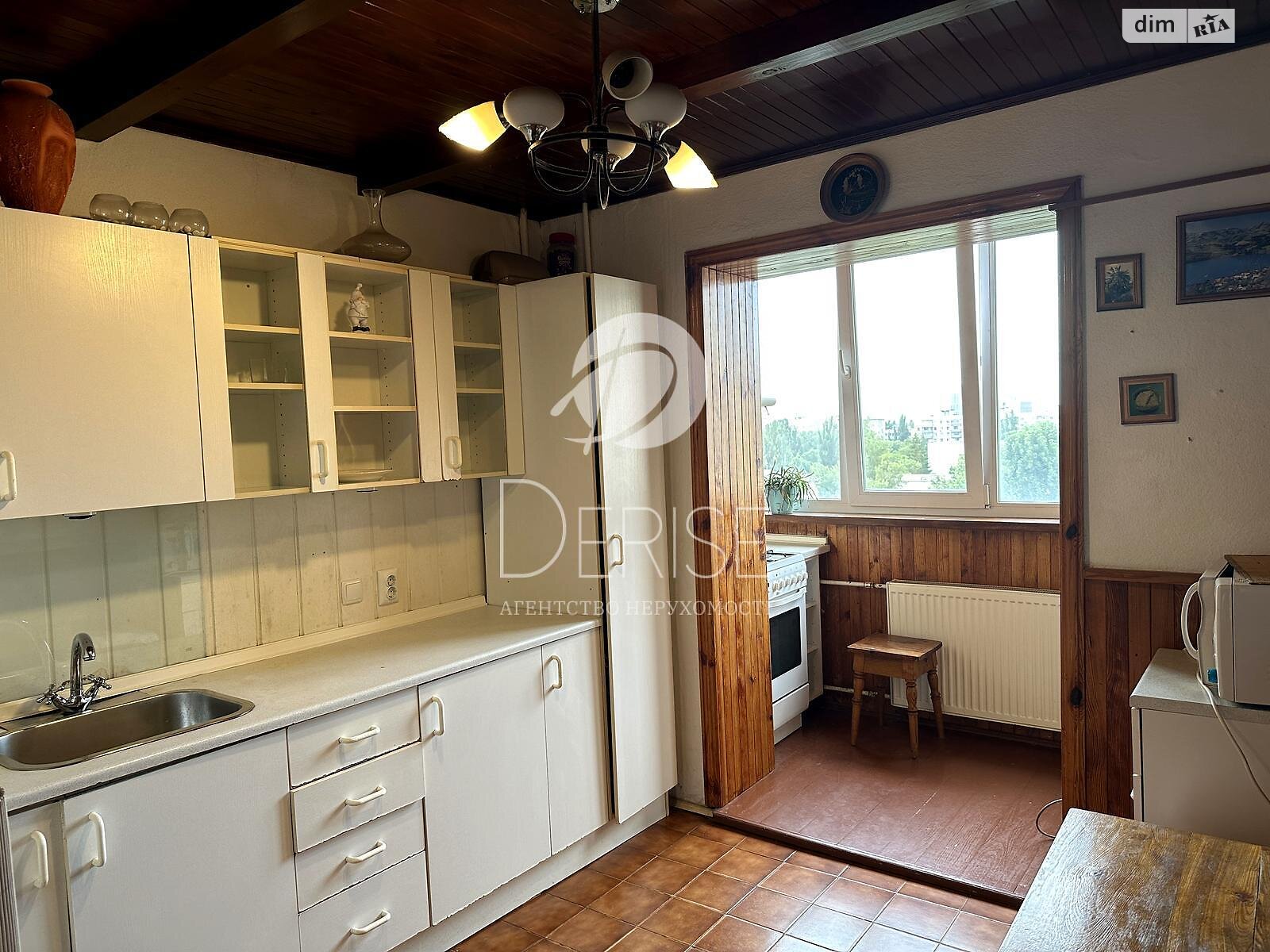 Продажа трехкомнатной квартиры в Киеве, на ул. Академика Доброхотова 15, район Святошинский фото 1 Продажа трехкомнатной квартиры в Киеве, на ул. Академика Доброхотова 15, район Святошинский фото 1