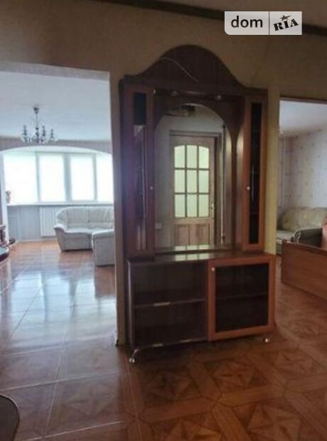 Продажа четырехкомнатной квартиры в Киеве, на ул. Академика Ефремова 25, район Святошинский фото 1 Продажа четырехкомнатной квартиры в Киеве, на ул. Академика Ефремова 25, район Святошинский фото 1