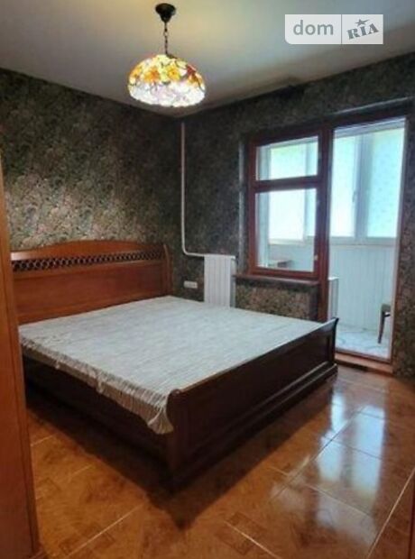 Продажа четырехкомнатной квартиры в Киеве, на ул. Академика Ефремова 25, район Святошинский фото 1 Продажа четырехкомнатной квартиры в Киеве, на ул. Академика Ефремова 25, район Святошинский фото 1