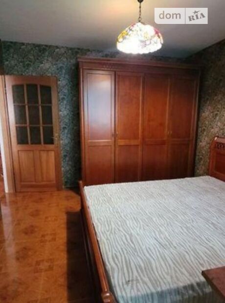 Продажа четырехкомнатной квартиры в Киеве, на ул. Академика Ефремова 25, район Святошинский фото 1 Продажа четырехкомнатной квартиры в Киеве, на ул. Академика Ефремова 25, район Святошинский фото 1