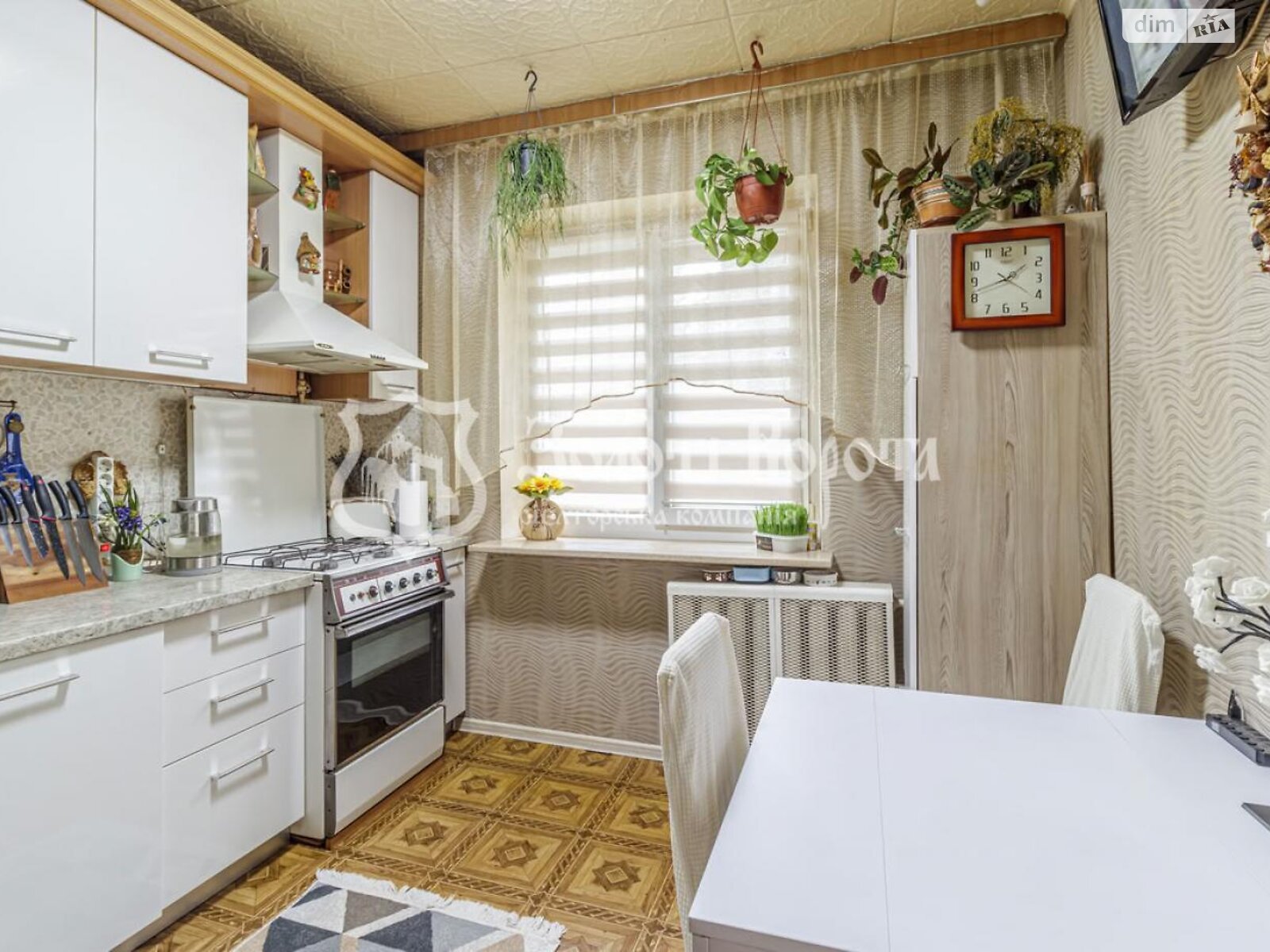 Продаж трикімнатної квартири в Києві, на просп. Академіка Палладіна 24, район Святошинський фото 1 Продаж трикімнатної квартири в Києві, на просп. Академіка Палладіна 24, район Святошинський фото 1