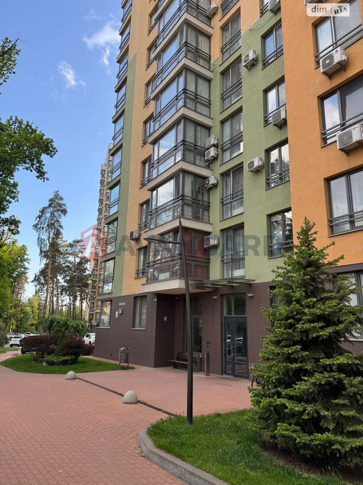 Продаж чотирикімнатної квартири в Києві, на вул. Анатолія Петрицького, район Святошинський фото 1 Продаж чотирикімнатної квартири в Києві, на вул. Анатолія Петрицького, район Святошинський фото 1