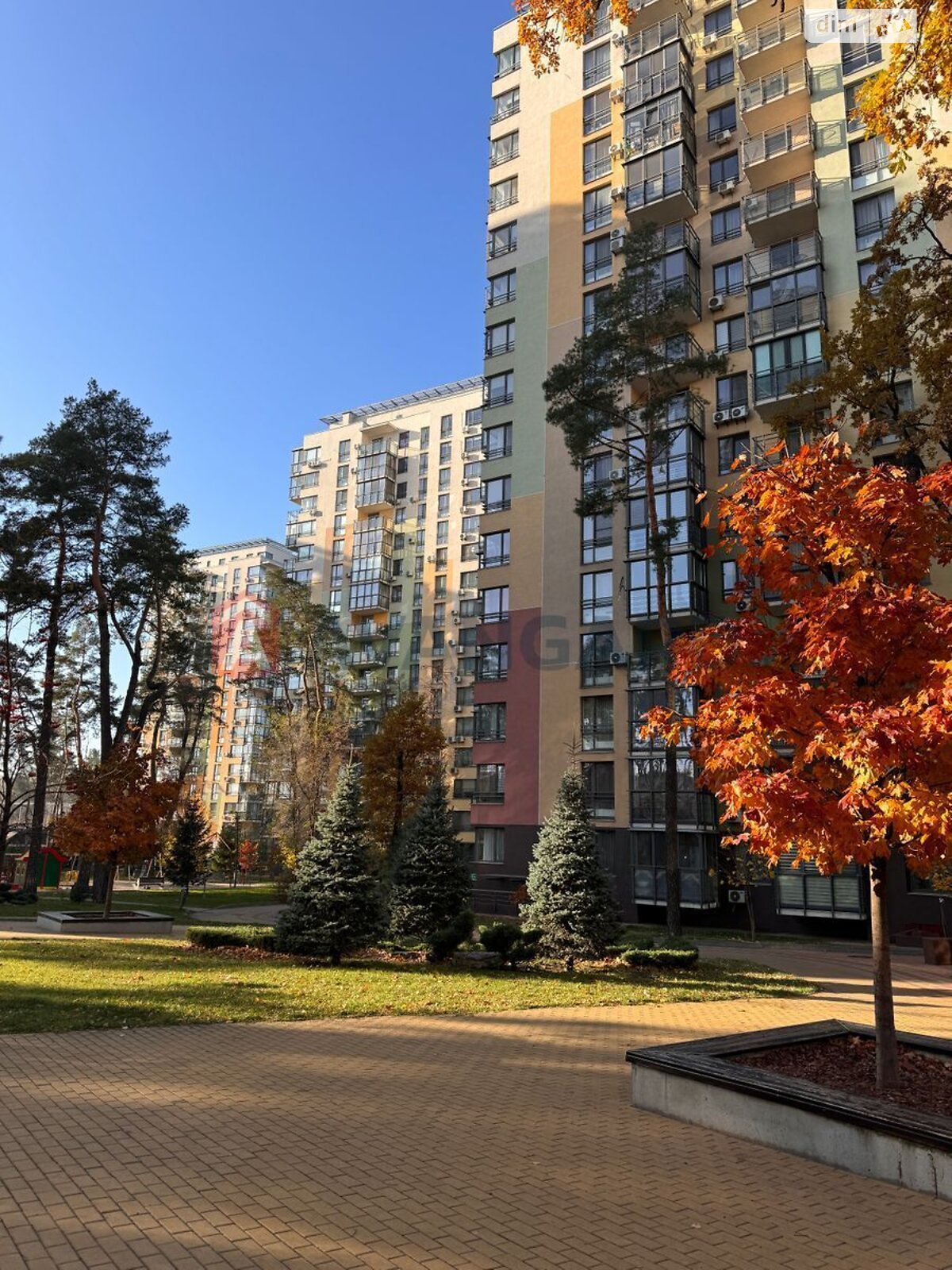 Продаж чотирикімнатної квартири в Києві, на вул. Анатолія Петрицького, район Святошинський фото 1 Продаж чотирикімнатної квартири в Києві, на вул. Анатолія Петрицького, район Святошинський фото 1