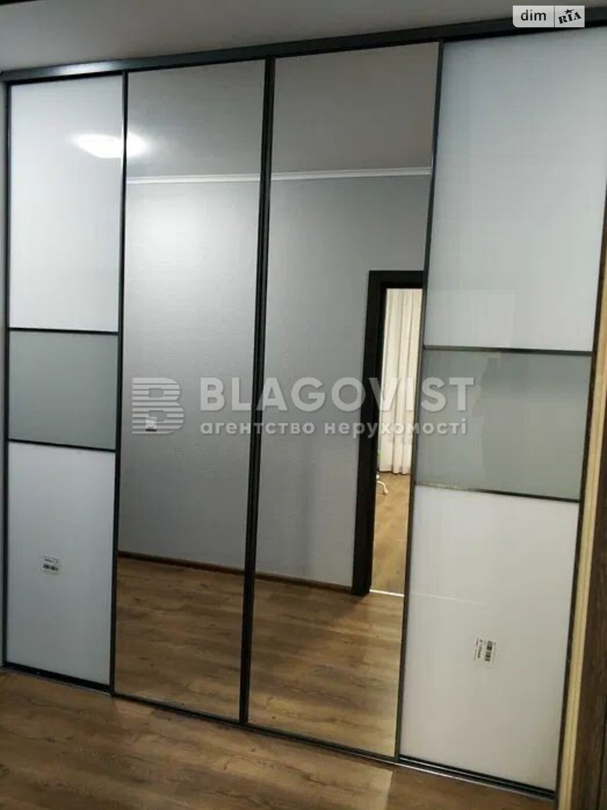 Продаж трикімнатної квартири в Києві, на просп. Берестейський 65Б, район Святошинський фото 1 Продаж трикімнатної квартири в Києві, на просп. Берестейський 65Б, район Святошинський фото 1