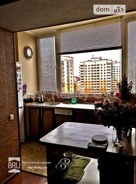 Продажа трехкомнатной квартиры в Киеве, на ул. Бударина 3г, район Святошинский фото 1