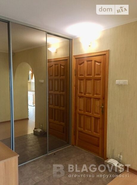 Продажа четырехкомнатной квартиры в Киеве, на ул. Булгакова 18, район Святошинский фото 1 Продажа четырехкомнатной квартиры в Киеве, на ул. Булгакова 18, район Святошинский фото 1