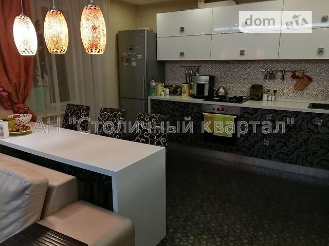 Продажа квартиры, 3 ком., Киев, р‑н. Святошинский, Хмельницкая ул., 10 Продажа квартиры, 3 ком., Киев, р‑н. Святошинский, Хмельницкая ул., 10