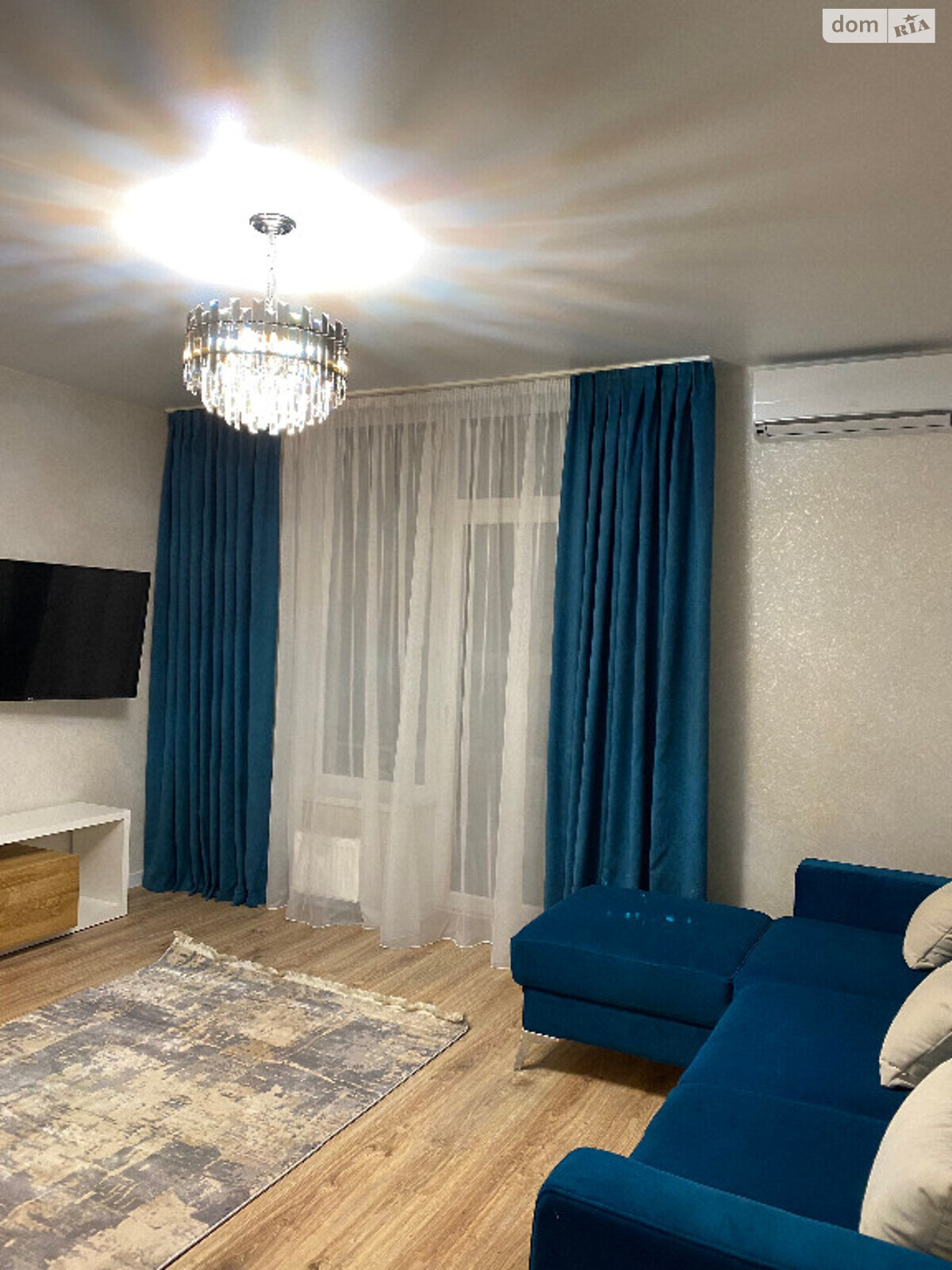 Продажа трехкомнатной квартиры в Киеве, на пер. Приборный 10А, район Святошинский фото 1 Продажа трехкомнатной квартиры в Киеве, на пер. Приборный 10А, район Святошинский фото 1
