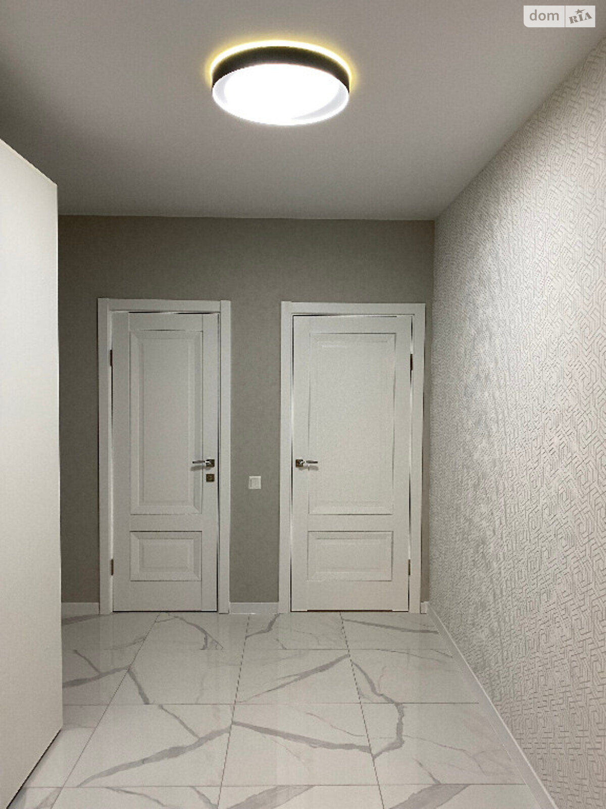 Продажа трехкомнатной квартиры в Киеве, на пер. Приборный 10А, район Святошинский фото 1 Продажа трехкомнатной квартиры в Киеве, на пер. Приборный 10А, район Святошинский фото 1