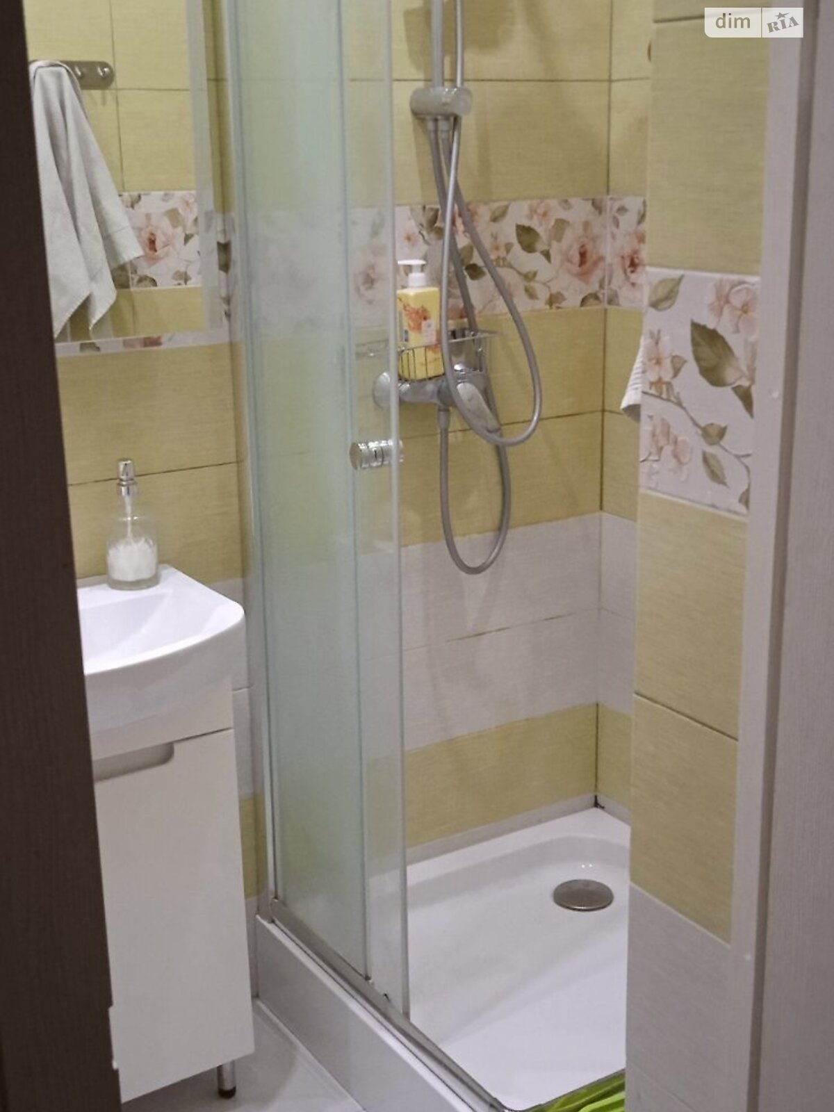 Продаж однокімнатної квартири в Києві, на вул. Залізнична 32, район Солом'янський фото 1 Продаж однокімнатної квартири в Києві, на вул. Залізнична 32, район Солом'янський фото 1