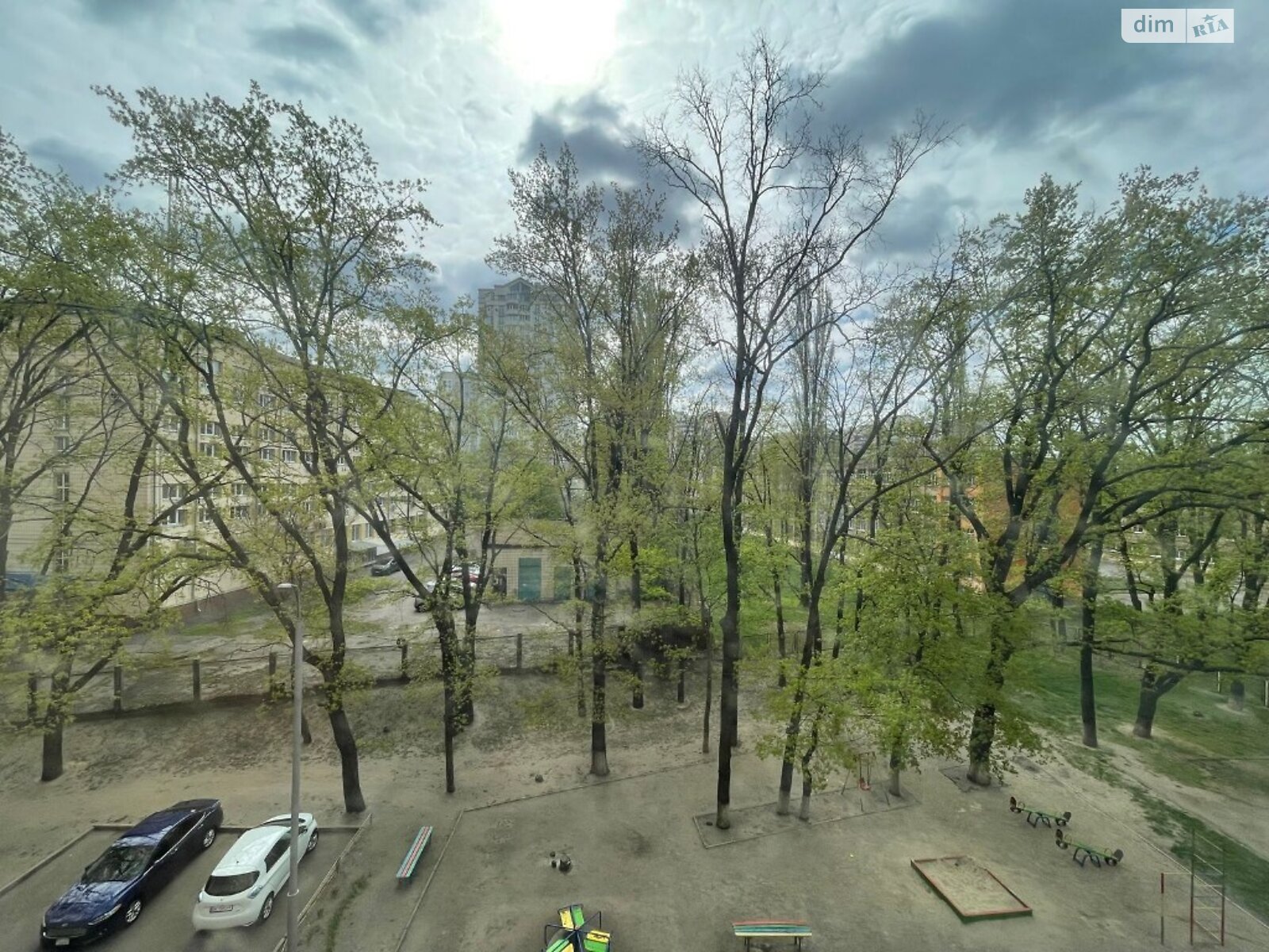 Продаж однокімнатної квартири в Києві, на просп. Леся Курбаса 7А, район Святошинський фото 1
