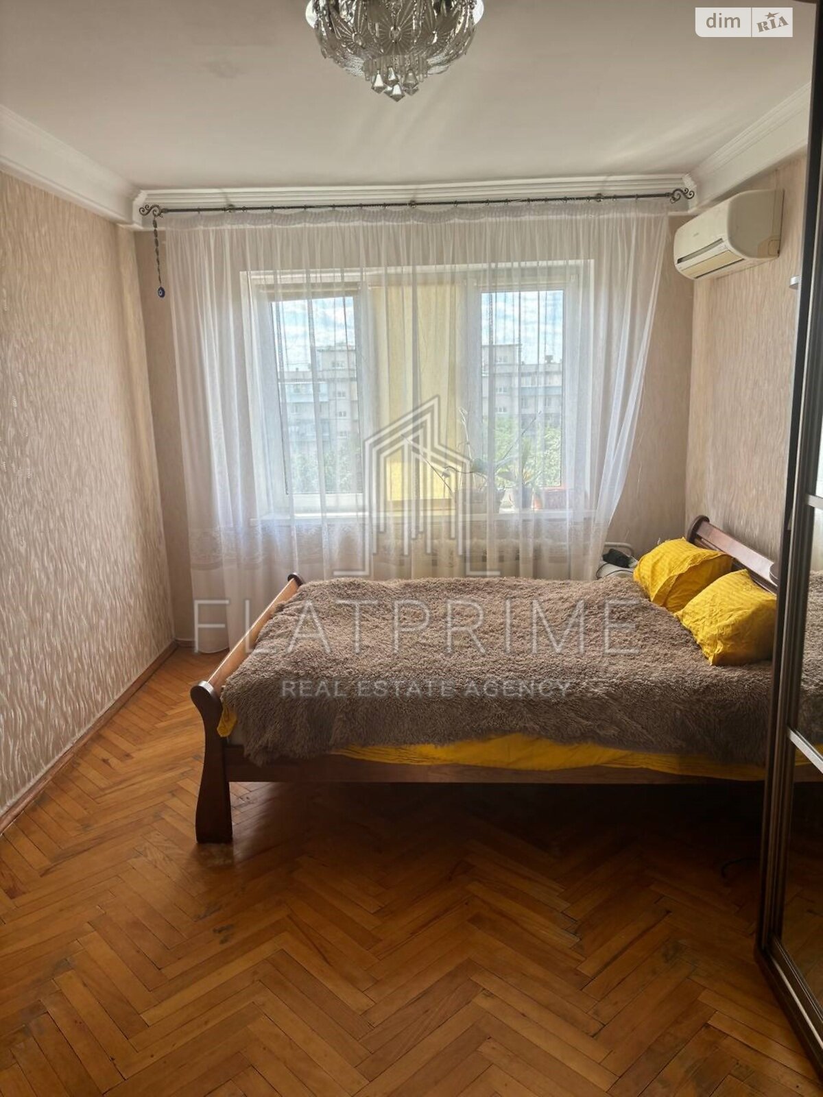 Продаж трикімнатної квартири в Києві, на просп. Леся Курбаса 14А, район Святошинський фото 1 Продаж трикімнатної квартири в Києві, на просп. Леся Курбаса 14А, район Святошинський фото 1