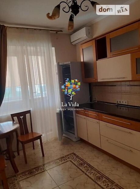 Продажа четырехкомнатной квартиры в Киеве, на ул. Михаила Котельникова 37а, район Святошинский фото 1 Продажа четырехкомнатной квартиры в Киеве, на ул. Михаила Котельникова 37а, район Святошинский фото 1