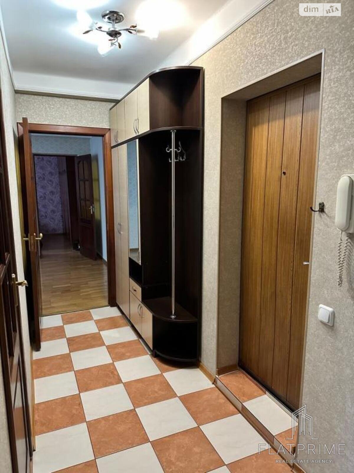Продаж трикімнатної квартири в Києві, на бул. Миколи Руденка 22, район Святошинський фото 1 Продаж трикімнатної квартири в Києві, на бул. Миколи Руденка 22, район Святошинський фото 1