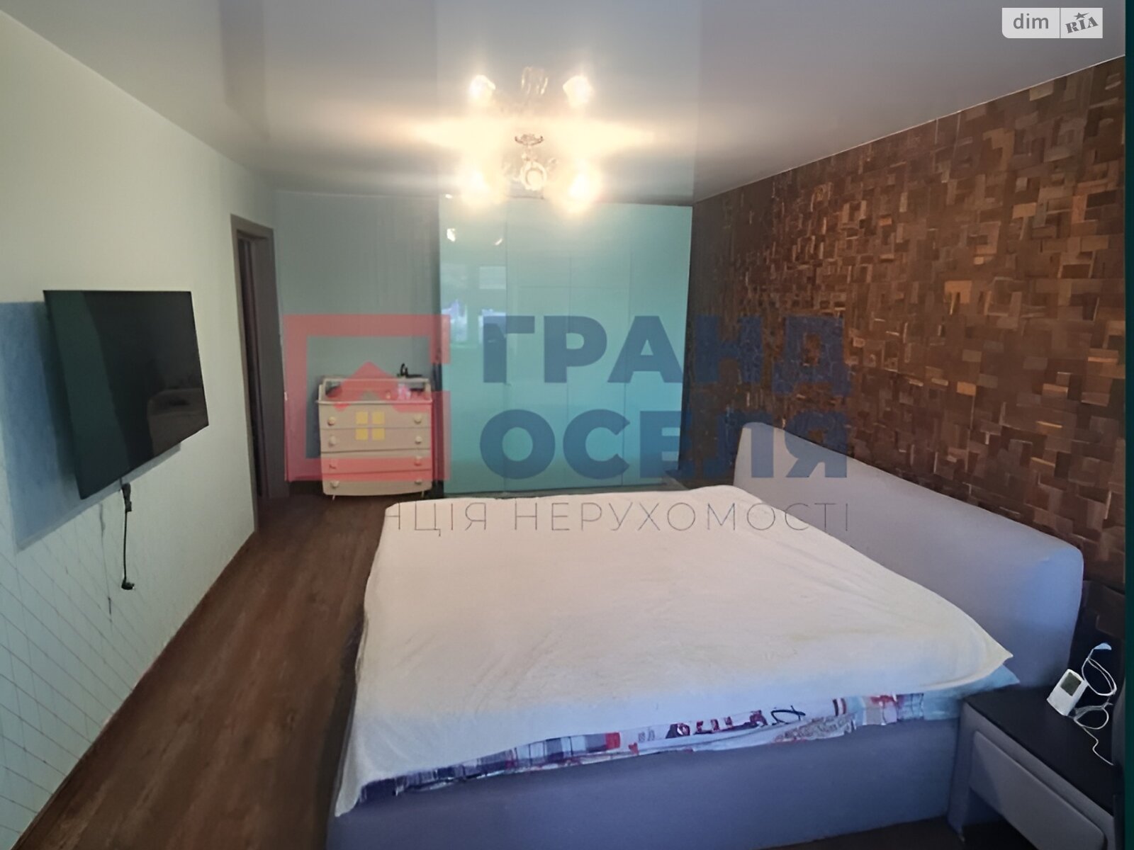 Продажа трехкомнатной квартиры в Киеве, на ул. Олевская, район Святошинский фото 1 Продажа трехкомнатной квартиры в Киеве, на ул. Олевская, район Святошинский фото 1