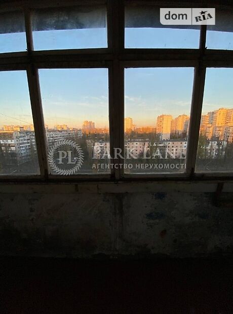 Продажа трехкомнатной квартиры в Киеве, на бул. Кольцова 17, район Святошинский фото 1 Продажа трехкомнатной квартиры в Киеве, на бул. Кольцова 17, район Святошинский фото 1