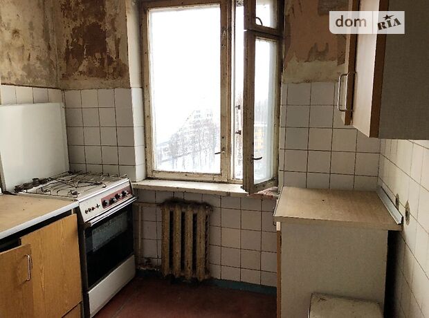 Продажа трехкомнатной квартиры в Киеве, на бул. Кольцова 17, район Святошинский фото 1 Продажа трехкомнатной квартиры в Киеве, на бул. Кольцова 17, район Святошинский фото 1