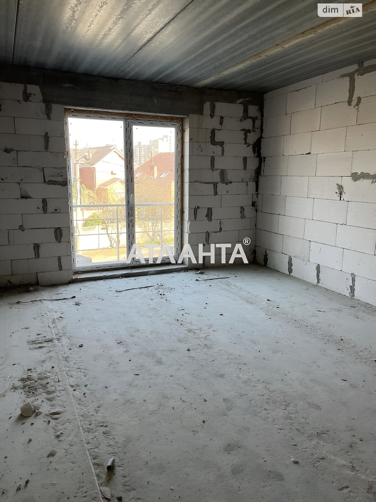Продаж однокімнатної квартири в Києві, на вул. Осіння, район Святошинський фото 1 Продаж однокімнатної квартири в Києві, на вул. Осіння, район Святошинський фото 1