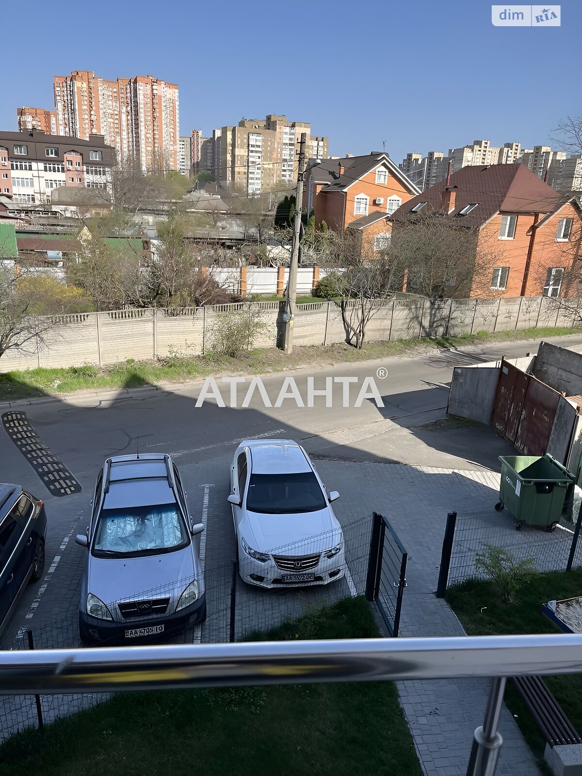 Продаж однокімнатної квартири в Києві, на вул. Осіння, район Святошинський фото 1 Продаж однокімнатної квартири в Києві, на вул. Осіння, район Святошинський фото 1