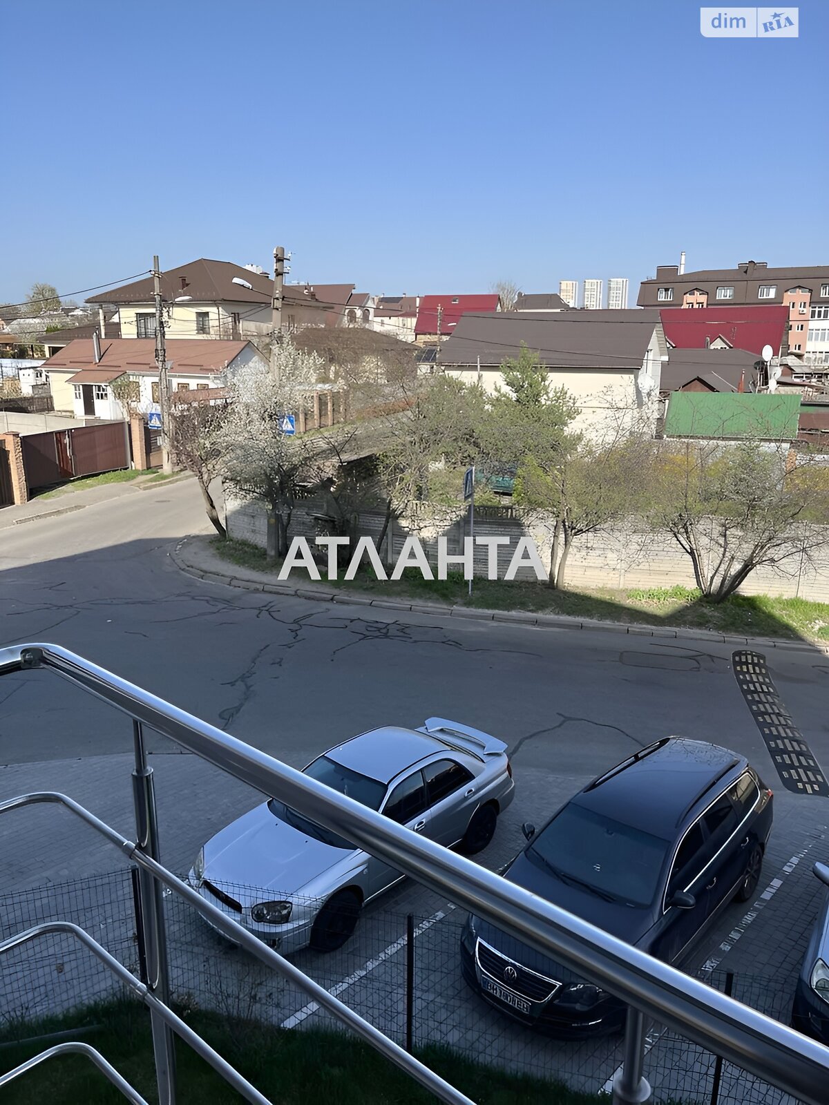 Продаж однокімнатної квартири в Києві, на вул. Осіння, район Святошинський фото 1 Продаж однокімнатної квартири в Києві, на вул. Осіння, район Святошинський фото 1