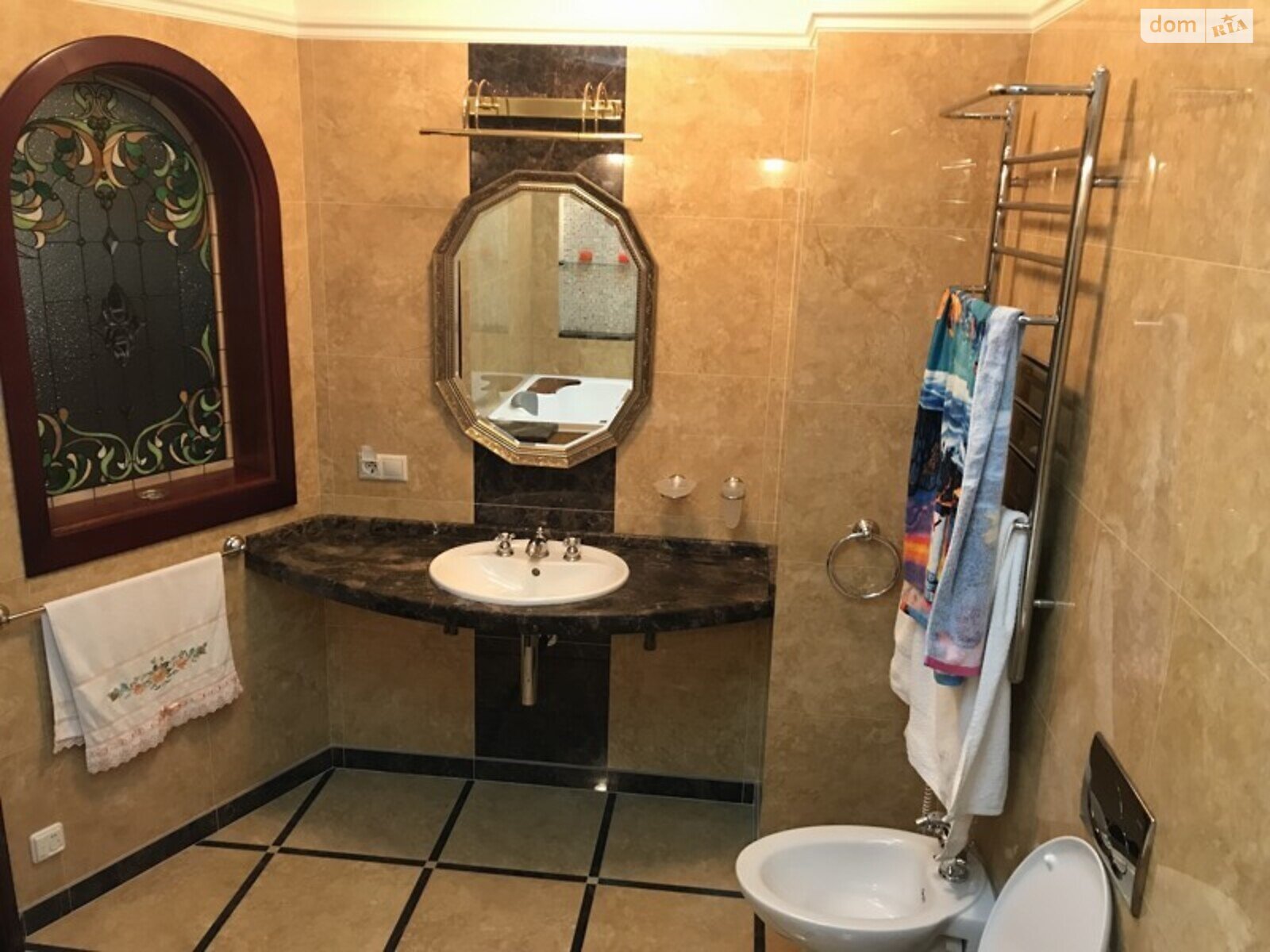 Продажа трехкомнатной квартиры в Киеве, на просп. Берестейский 131, район Святошинский фото 1 Продажа трехкомнатной квартиры в Киеве, на просп. Берестейский 131, район Святошинский фото 1