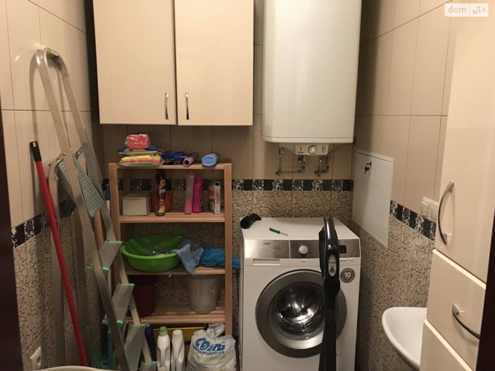 Продажа трехкомнатной квартиры в Киеве, на просп. Берестейский 131, район Святошинский фото 1 Продажа трехкомнатной квартиры в Киеве, на просп. Берестейский 131, район Святошинский фото 1