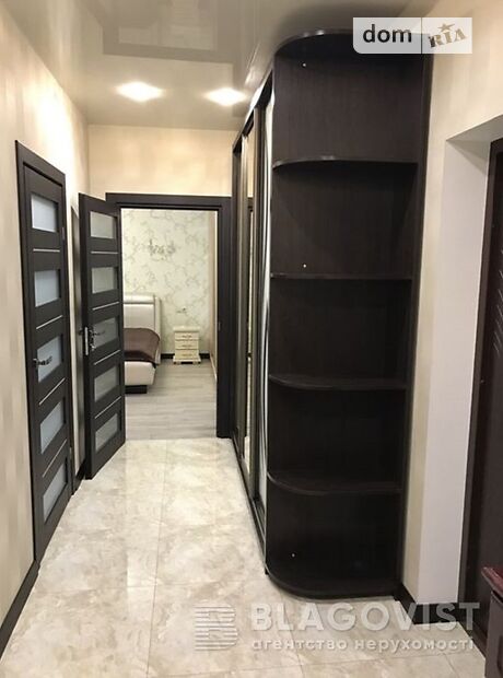 Продажа двухкомнатной квартиры в Киеве, на просп. Победы 71а район Святошинский фото 1 Продажа двухкомнатной квартиры в Киеве, на просп. Победы 71а район Святошинский фото 1